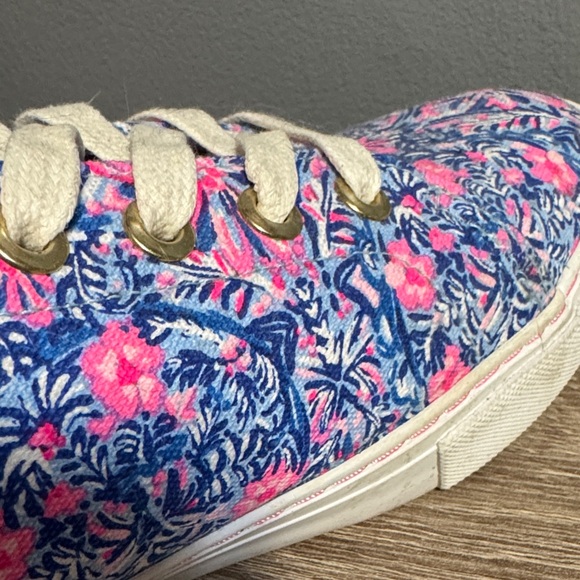 Lilly Pulitzer “Abigail” Size 10M Pink and Blue Floral Sneakers - Picture 8 of 9